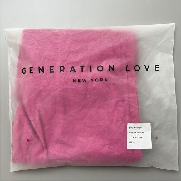 NWT Generation Love Ivy Velour Joggers in Hot Pink Size S - Picture 4 of 12